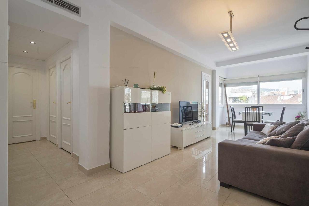 Apartment Marti Barcelona Bagian luar foto