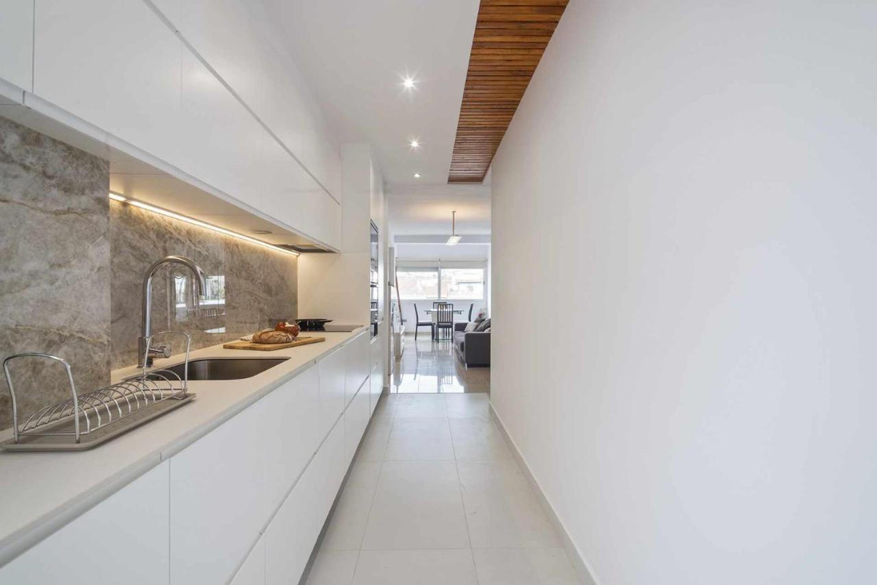 Apartment Marti Barcelona Bagian luar foto
